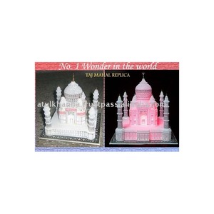 Taj Mahal de mármol iluminado en blanco - Product Image 1