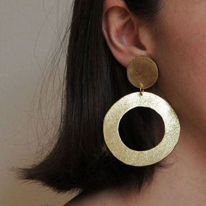Nuevo Modelo de Aretes de Moda Vintage con Diseños Geométricos en Aleación Chapada en Oro para Aniversario Infantil - Product Image 2