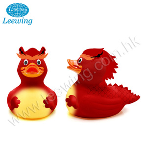 2019 Hot New Sản Phẩm Nhựa PVC Vinyl Đồ Chơi Nhà Sản Xuất Bé Tắm Đồ Chơi Rồng Khủng Long Tùy Chỉnh Logo In Vịt Cao Su Màu Đỏ - Product Image 1