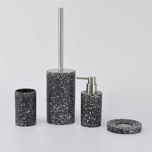 Ensemble d'accessoires de salle de bain Poly Round Shape in Gravel Design - Product Image 5