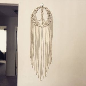 Atrapasueños de macramé redondo hecho a mano, árbol de la vida, adorno para colgar en la pared, elegante diseño de amor - Product Image 6