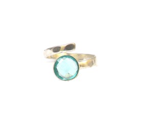 Anillo bohemio de piedra preciosa chapada en plata Vintage con forma redonda de Topacio azul hecho a mano - Product Image 2