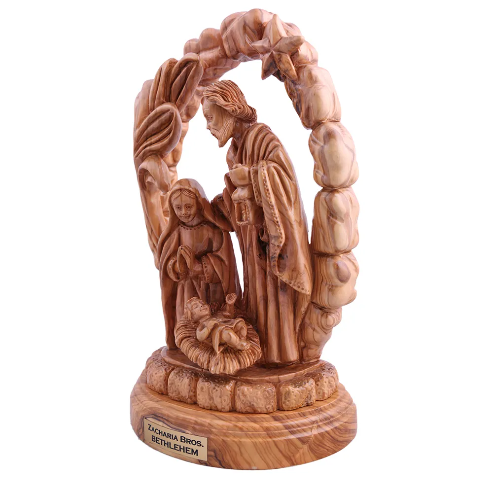 Figurines à l'effigie de la famille, en bois d'olive