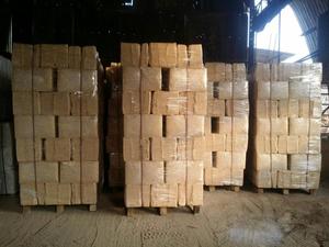 VIET DELTA Virutas de Madera para Granjas Avícolas - COLOR BLANCO 20 KG Empaque Comprimido - Product Image 4