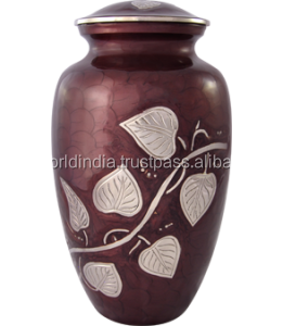 Juego de Tres Urnas Funerarias de Latón Estilo Monterey Americano de Brassworld India - Product Image 4