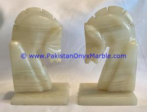 ที่กั้นหนังสือหินออนิกซ์รูปหัวม้า งานสั่งทำ รูปแบบสัตว์ ของที่ระลึก ตกแต่ง คริสตัล หินอ่อน แกะสลักด้วยเทคนิคการสลัก รูปแบบรัก - Product Image 5