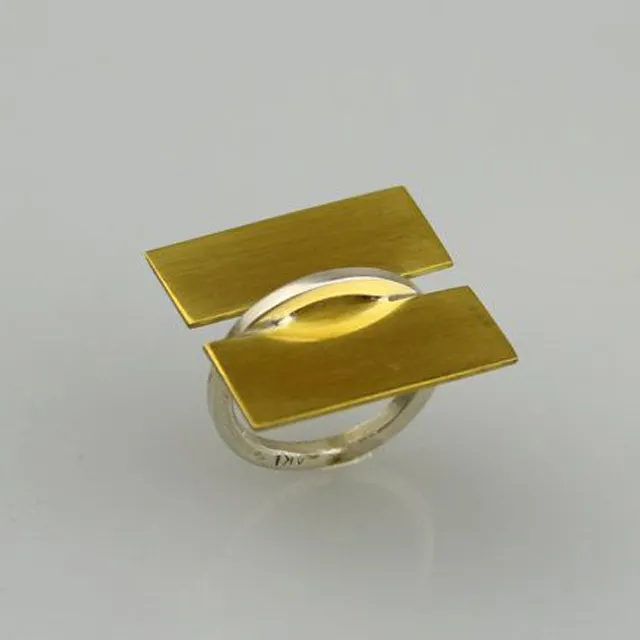 18k Gold Plated Geometric Women Light Weight Cocktail Ring Jewelry