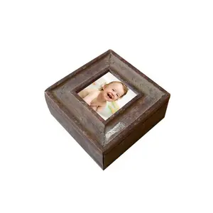 Desain elegan kualitas Premium kayu mangga Solid kotak kerajinan tangan dengan bingkai foto untuk tampilan Foto & penggunaan penyimpanan