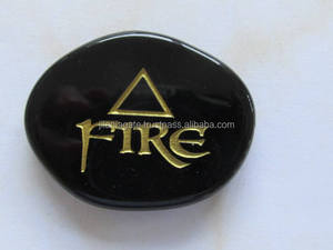 Bán Buôn 5 Yếu Tố Màu Đen Agate Palm Đá Đặt Khắc Reiki Phong Thủy Phong Cách 7 Chakra Khắc Tinh Thể Thạch Anh Đá Quý Bóng - Product Image 6