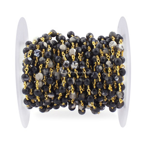 Chaîne de pierres précieuses en jade Howlite noire unique, chaîne de perles rondelles à facettes de 6mm, chaîne de perles de chapelet enroulée en fil plaqué or pour l'approvisionnement - Product Image 1