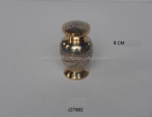 Urna Decorativa de Aluminio Fundido Pulido Espejo, Estilo Europeo, Grabada y Pintada con Esmalte Azul de Alta Calidad - Product Image 3