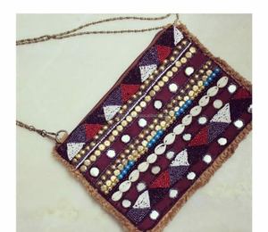 Bolsos de mensajero de hombro hechos a mano de diseñador de mujer india, bolsos de mano con cuentas, bolsos de fiesta de compras bohemios de noche de estilo bohemio, venta al por mayor - Product Image 1