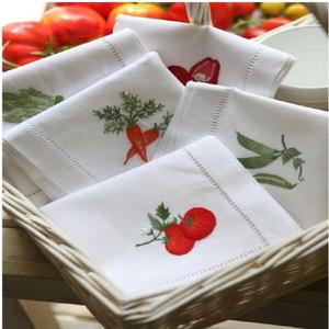 Serviettes brodées à la main - Product Image 1