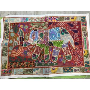 Tapisserie murale artisanale en patchwork d'éléphant, 40x60 pouces, coton, soie, brocart, broderie, décoration murale vibrante pour la maison - Product Image 4