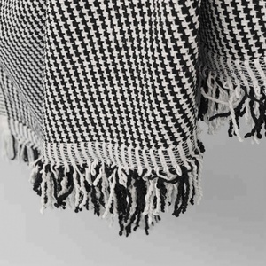Manta de algodón hecha a mano personalizada, manta de tiro negra tejida a mano al mejor precio - Product Image 4
