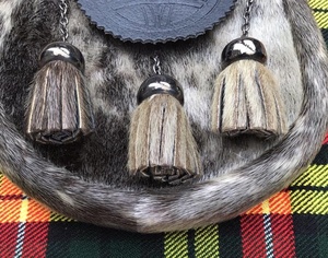 Tête de cerf en peau de sceau pour hommes - Product Image 2