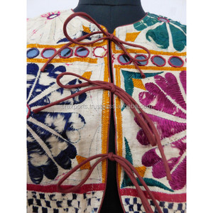 Banjara แจ็คเก็ตผู้หญิงสไตล์วินเทจ,เสื้อกั๊กแฮนด์เมดอินเดียแจ็กเก็ตตัวสั้นพร้อมสายปิด - Product Image 3