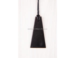 Colgante de trapecio Shungite/piedra Schungit - Product Image 1