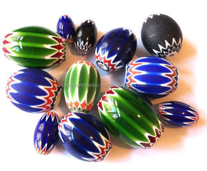 Perles en verre chevron de 2 pièces, tailles et couleurs assorties, convient aux créateurs de bijoux et magasins de perles - Product Image 1