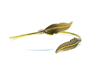 Brazalete de moda con diseño de hoja de latón ligero Brazalete elegante - Product Image 2