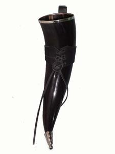 Tazas de cerveza de cuerno pulido de gran tamaño de tendencia con soporte Diseño único para fiestas de cumpleaños y bares Precio bajo - Product Image 3