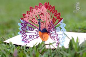 Belle carte de voeux Kirigami Pop-up découpée au laser complexe fait à la main Animal paon Design Vietnam artisanat cadeau fait papier - Product Image 6