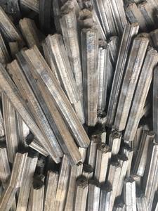 Briquette de sciure de bois dur fabriquée à la machine du Vietnam pour barbecue - Product Image 4