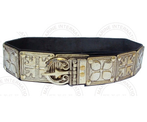 Ceinture médiévale romaine grecque faite à la main, ceinture en cuir et en laiton médiévale, armure, reconstitution historique, ceinture en cuir noir, costume d'Halloween. - Product Image 3