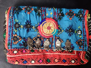 แพทช์ชนเผ่าโบโฮอินเดียวินเทจกระเป๋าเดินทางแบบบันจาราพันธุ์ราจาร่าพร้อมลูกปัดสำหรับสุภาพสตรีอุปกรณ์เสริม - Product Image 5