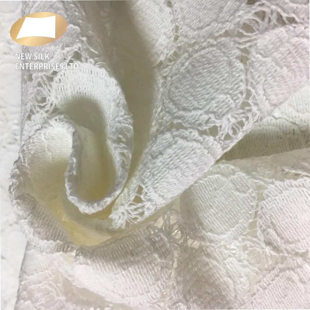 Alta qualidade 75 25 nylon bordado tecido de algodão material de roupas de tecidos para o vestido
