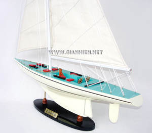 Cadeau de bateau à voile en bois de yacht nautique courageux - Product Image 4