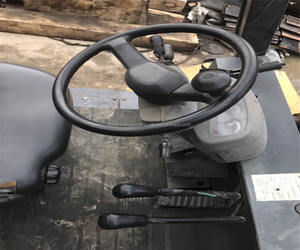 Carretilla elevadora de 15 toneladas usada en Japón, FD15-8 a la venta en buenas condiciones - Product Image 2