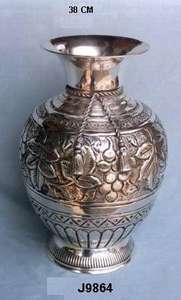 Florero de Latón Plateado con Acabado Plateado Antiguo, Florero de Metal, Artesanía de Metal India - Product Image 2