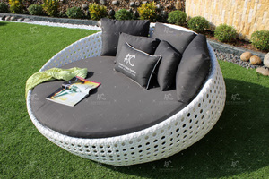 Thiết Kế Tuyệt Vời Tổng Hợp Poly Mây Vòng Sun <span class=keywords><strong>Lounger</strong></span> Cho Ngoài Trời Vườn Beach Pool Resort Wicker Đồ Nội Thất - Product Image 2