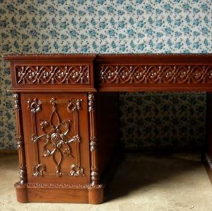 โต๊ะทำงานไม้มะฮอกกานี - โต๊ะทำงานแกะสลักจากอินโดนีเซีย - Product Image 2