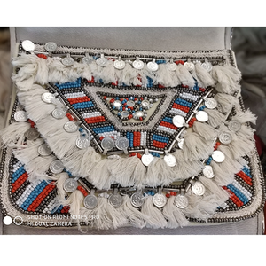 Banjara — pochette brodée à la main, sac ethnique, indien traditionnel, gitane - Product Image 1