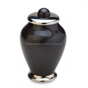 Urne de crémation souvenir en laiton de blé Aria par Brassworld fournitures de funérailles indiennes - Product Image 4