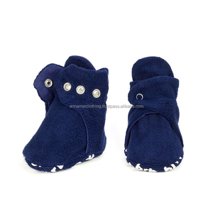 Chaussons en coton pour nouveau-né, bottines pour bébé unisexe, Design personnalisé, nouvelle collection, vente en gros - Product Image 1