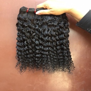 Cheveux humains bouclés péruviens indiens cambodgiens 100 cheveux cambodgiens alignés sur les cuticules 10-32 pouces bouclés bruts - Product Image 4