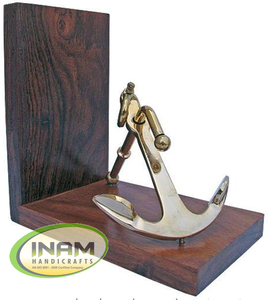 Sujetalibros de madera de calidad superior con ancla de latón "Set off 2" - Product Image 1