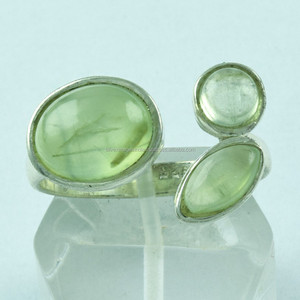 แหวนพลอยเงินสเตอร์ลิง925แฮนด์เมดหินพรีไนท์สีเขียวสวยสำหรับงานแต่งงานหรือวันครบรอบ - Product Image 1