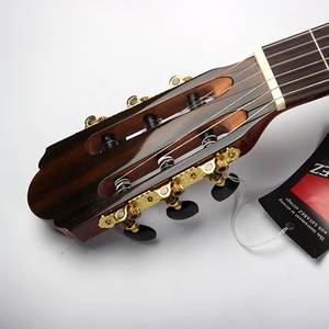 <span class=keywords><strong>Guitare</strong></span> <span class=keywords><strong>classique</strong></span> de 39 pouces, taille <span class=keywords><strong>4</strong></span>/<span class=keywords><strong>4</strong></span>, fabriquée en Chine, de qualité supérieure, avec <span class=keywords><strong>cordes</strong></span> en nylon, table en épicéa massif, fond en acajou, finition brillante. - Product Image 2