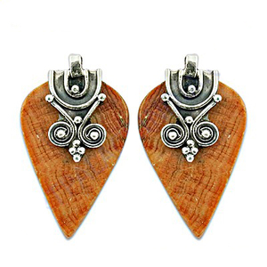 ต่างหูไม้ธรรมชาติสำหรับผู้หญิงต่างหูดีไซน์ใหม่ล่าสุดสำหรับผู้หญิงต่างหูคุณภาพดี - Product Image 1