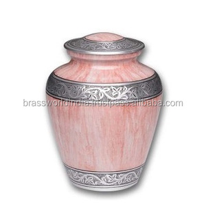 Urne funéraire en aluminium de style américain pour cendres humaines, de Brassworld India Funeral Supplies - Product Image 1