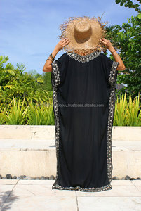 เดรสยาวปักลายดอกไม้โบฮีเมียนแฟชั่นยุโรปเดรสยาวสไตล์วินเทจแบบผ่าข้างเซ็กซี่ใส่เดินชายหาด - Product Image 4