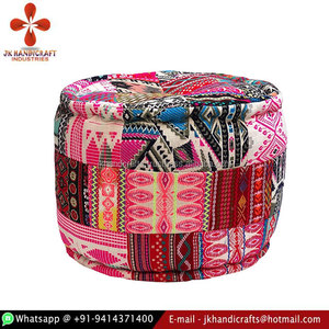 Otomana de retazos bohemios decorativos para el hogar de lujo - Product Image 3