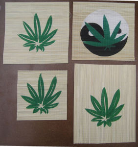 สถานที่ไม้ไผ่ที่มีสีสัน-เสื่อ - Product Image 1