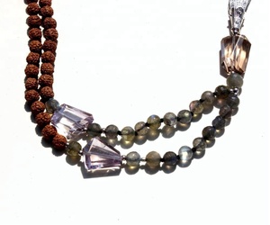 Achetez des perles de prière en labradorite bouddhiste de qualité naturelle, facettées à la main, 108 perles, pompon en soie, collier Mala unisexe - Product Image 3