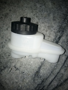 Dashidej — bouteille avec maître cylindre, pour trois roues - Product Image 6