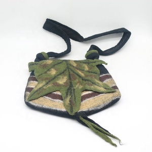 FYN-BG-021 fieltro marihuana bolsa fieltro cualificados y mujeres de talento artesanos de Nepal 100% respetuoso del medio ambiente de lana de Nueva Zelanda - Product Image 1